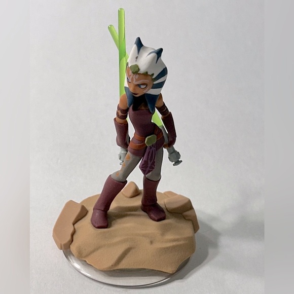Disney Infinity 3.0 x Star Wars - Ahsoka Buy 4 $14 Figures Get TWO $14s FREE 💪 - Picture 2 of 4